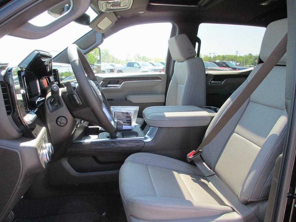 new 2025 GMC Sierra 1500 car, priced at $62,832