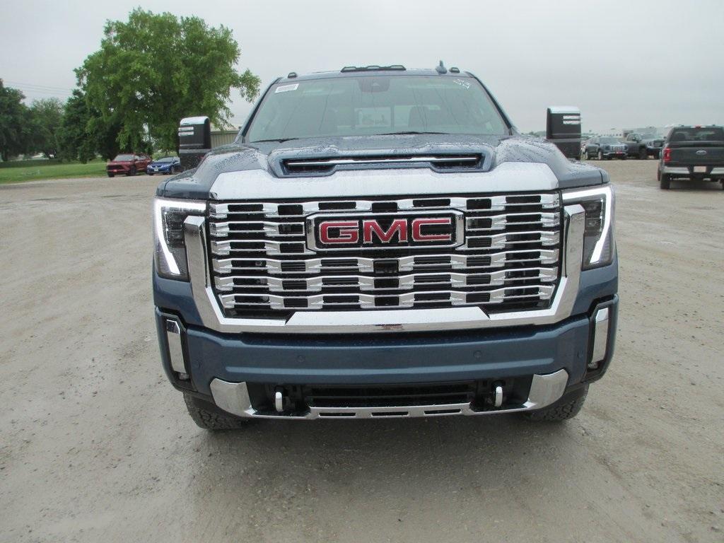 new 2025 GMC Sierra 3500 car, priced at $84,864