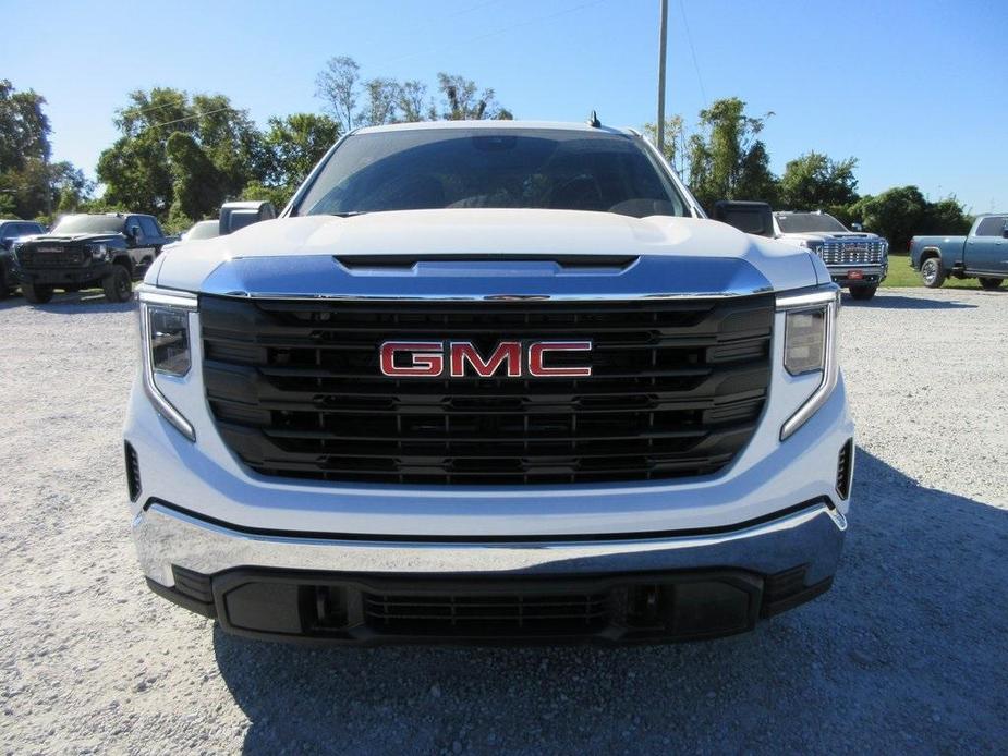 new 2025 GMC Sierra 1500 car, priced at $42,069