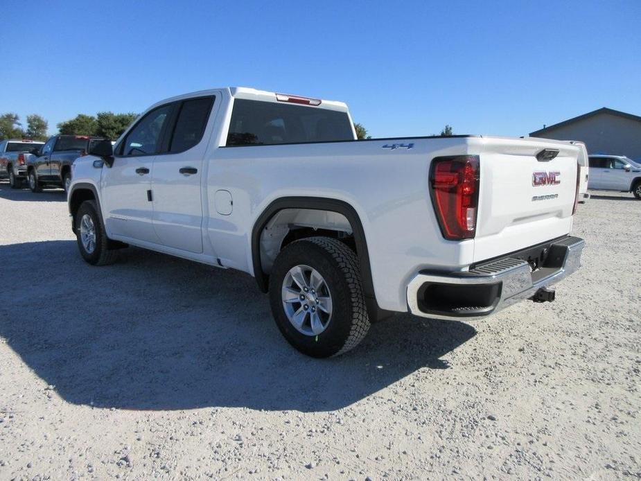 new 2025 GMC Sierra 1500 car, priced at $42,069