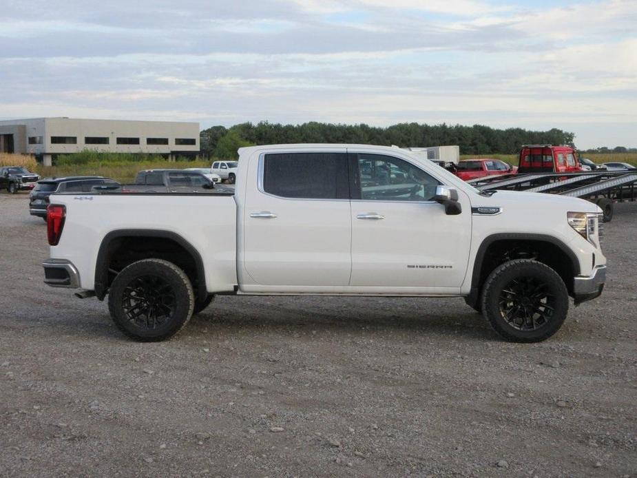 new 2024 GMC Sierra 1500 car, priced at $57,726