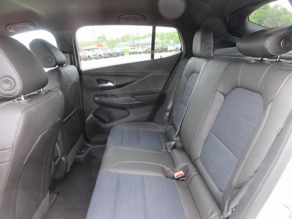 new 2025 Buick Envista car, priced at $25,312
