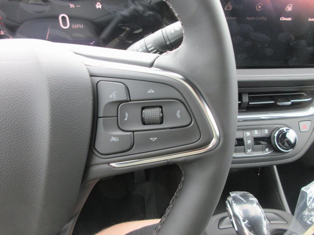 new 2025 Buick Envista car, priced at $25,312