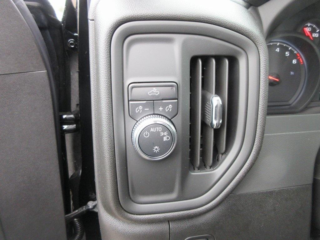 new 2025 GMC Sierra 1500 car, priced at $37,530