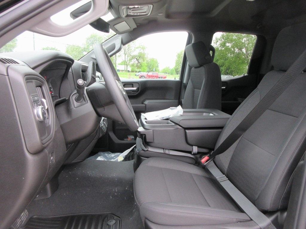 new 2025 GMC Sierra 1500 car, priced at $37,530