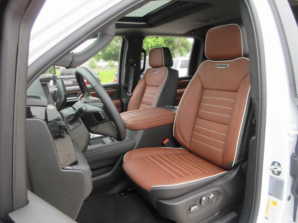new 2025 GMC Sierra 3500 car, priced at $95,083