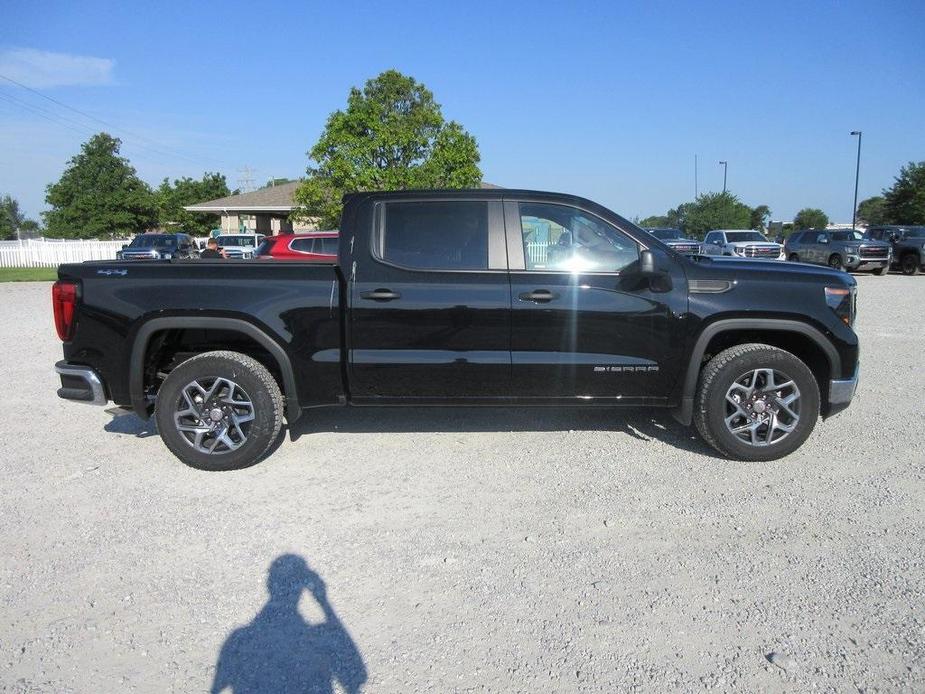 new 2024 GMC Sierra 1500 car, priced at $43,834