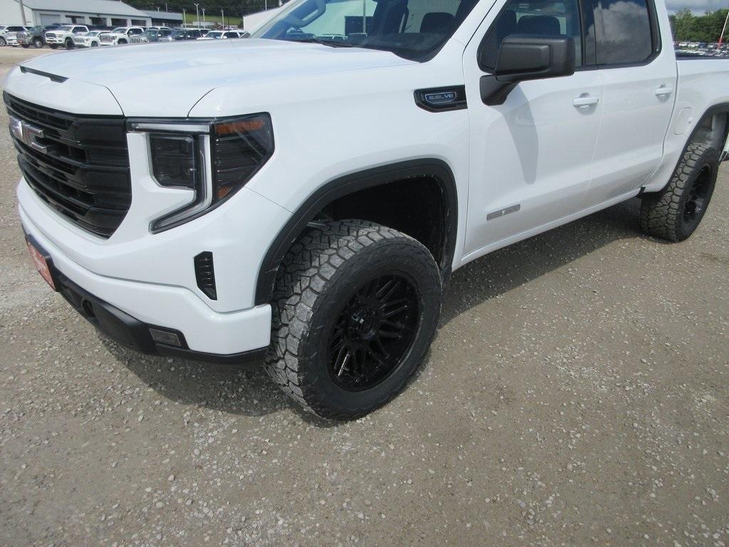 new 2025 GMC Sierra 1500 car, priced at $56,711