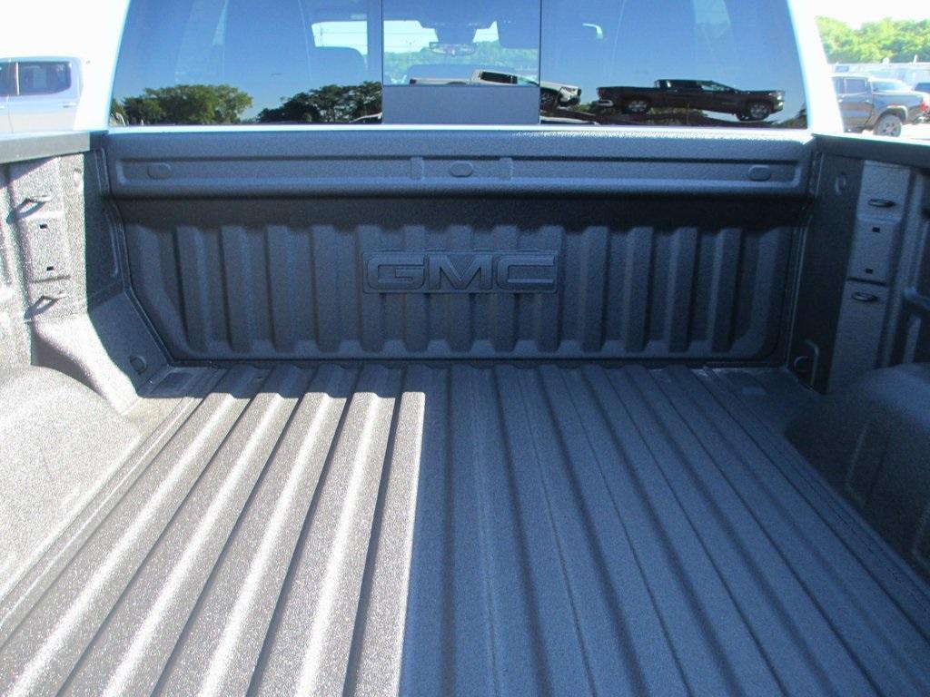new 2025 GMC Sierra 1500 car, priced at $73,307