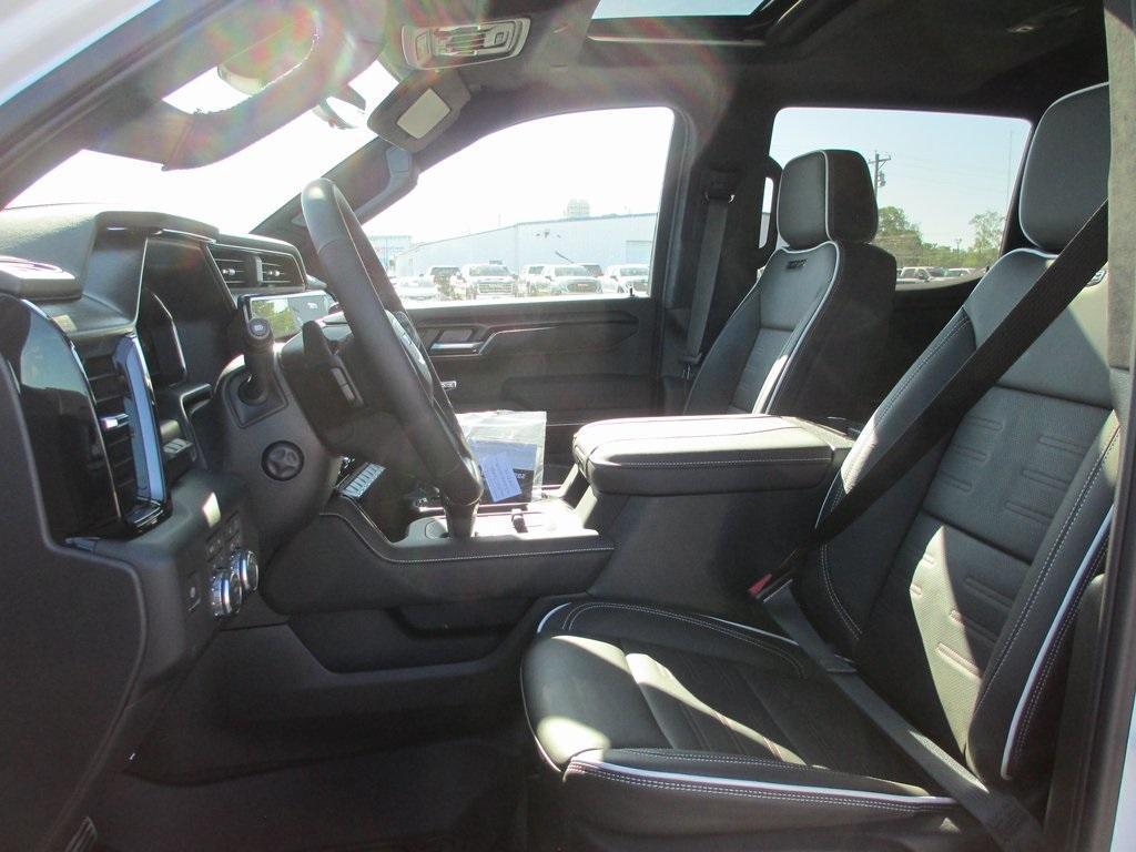 new 2025 GMC Sierra 1500 car, priced at $73,307
