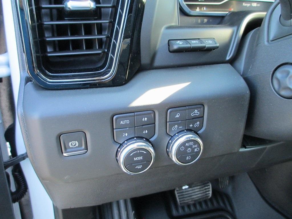 new 2025 GMC Sierra 1500 car, priced at $73,307