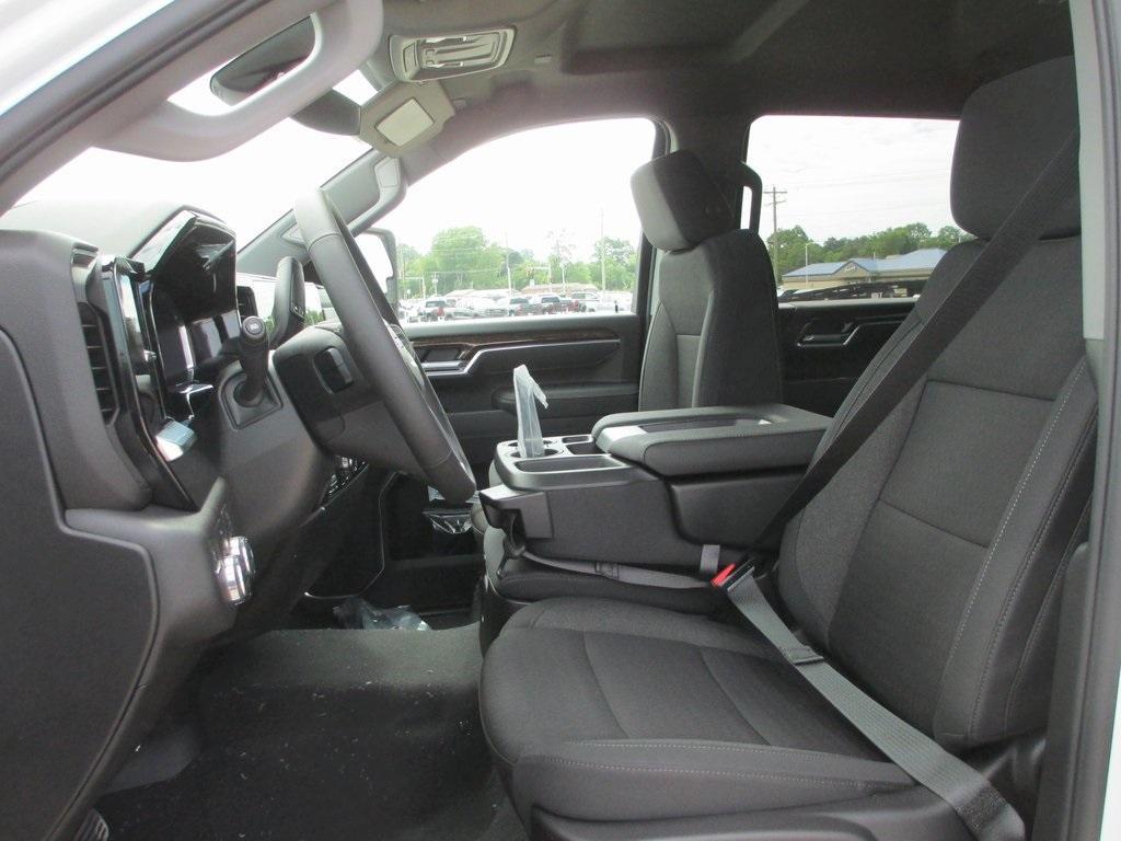 new 2025 GMC Sierra 2500 car, priced at $65,346