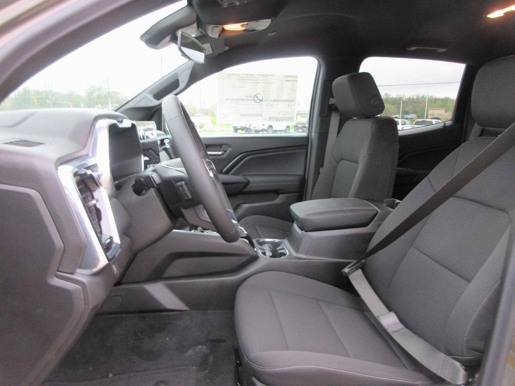 new 2025 GMC Canyon car, priced at $41,965