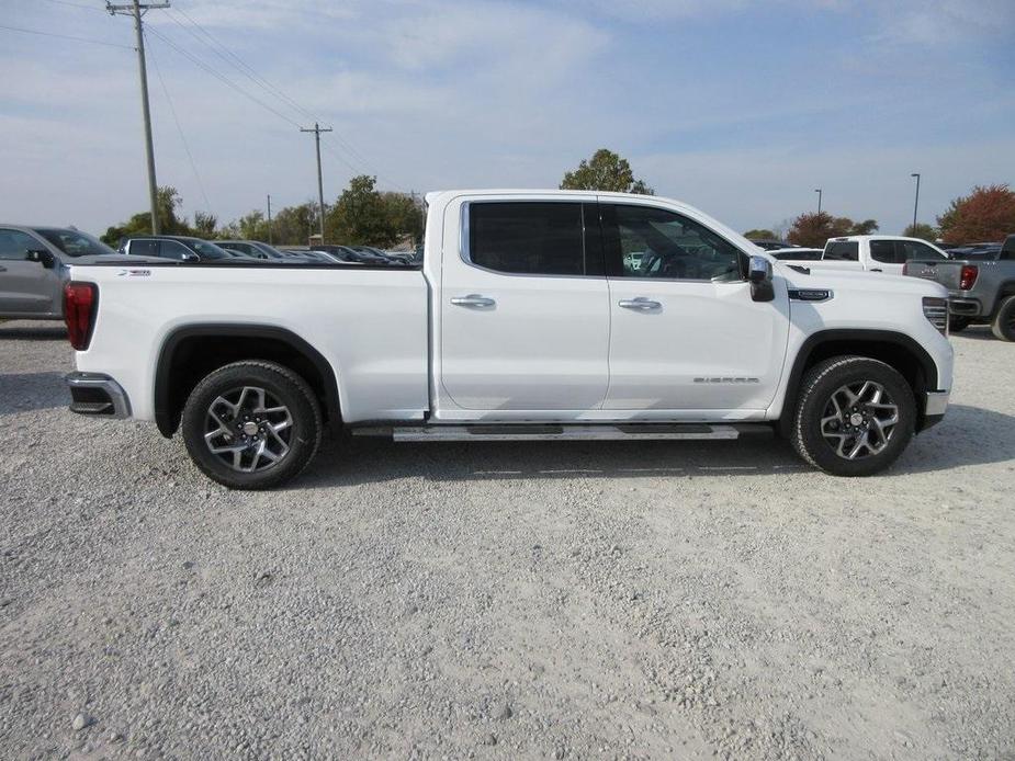 new 2025 GMC Sierra 1500 car, priced at $62,224