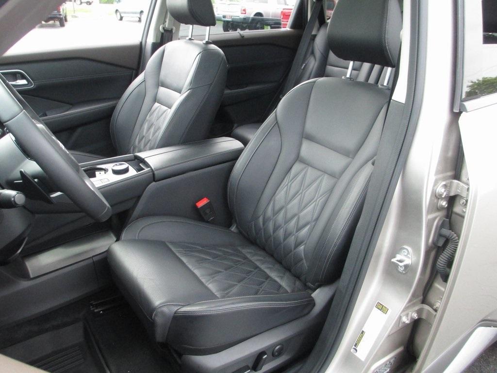 used 2022 Nissan Rogue car, priced at $28,495