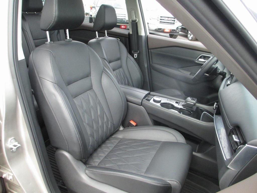 used 2022 Nissan Rogue car, priced at $28,495