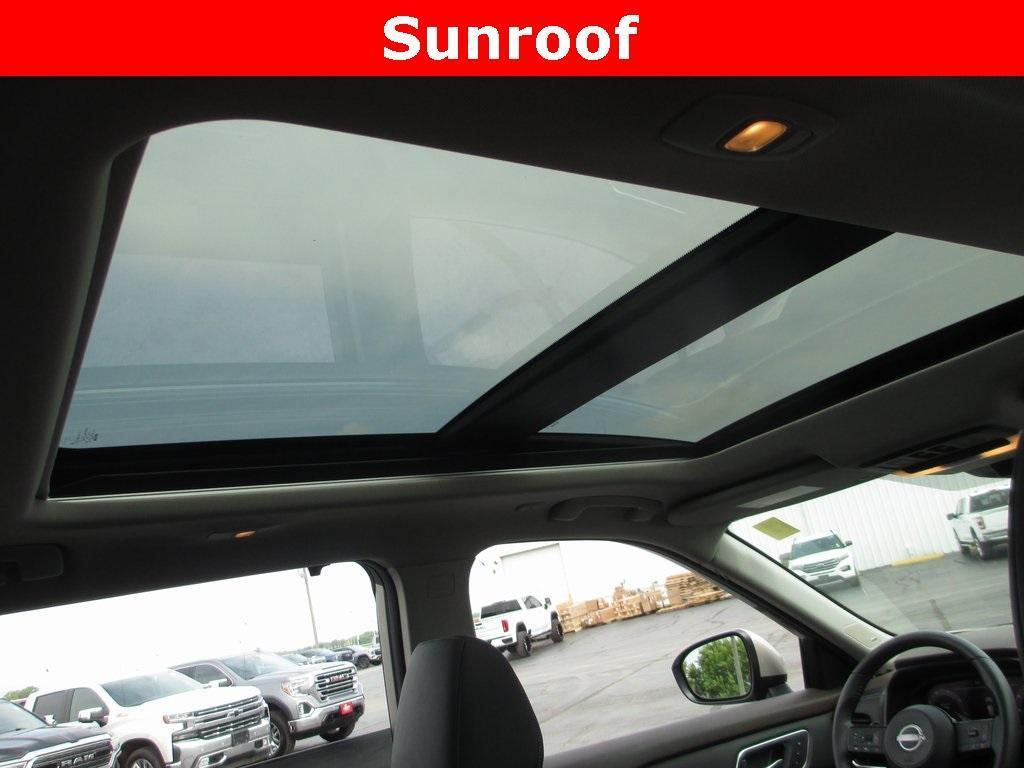 used 2022 Nissan Rogue car, priced at $28,495