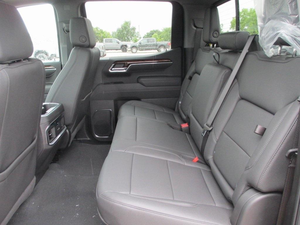 new 2025 GMC Sierra 1500 car, priced at $59,377
