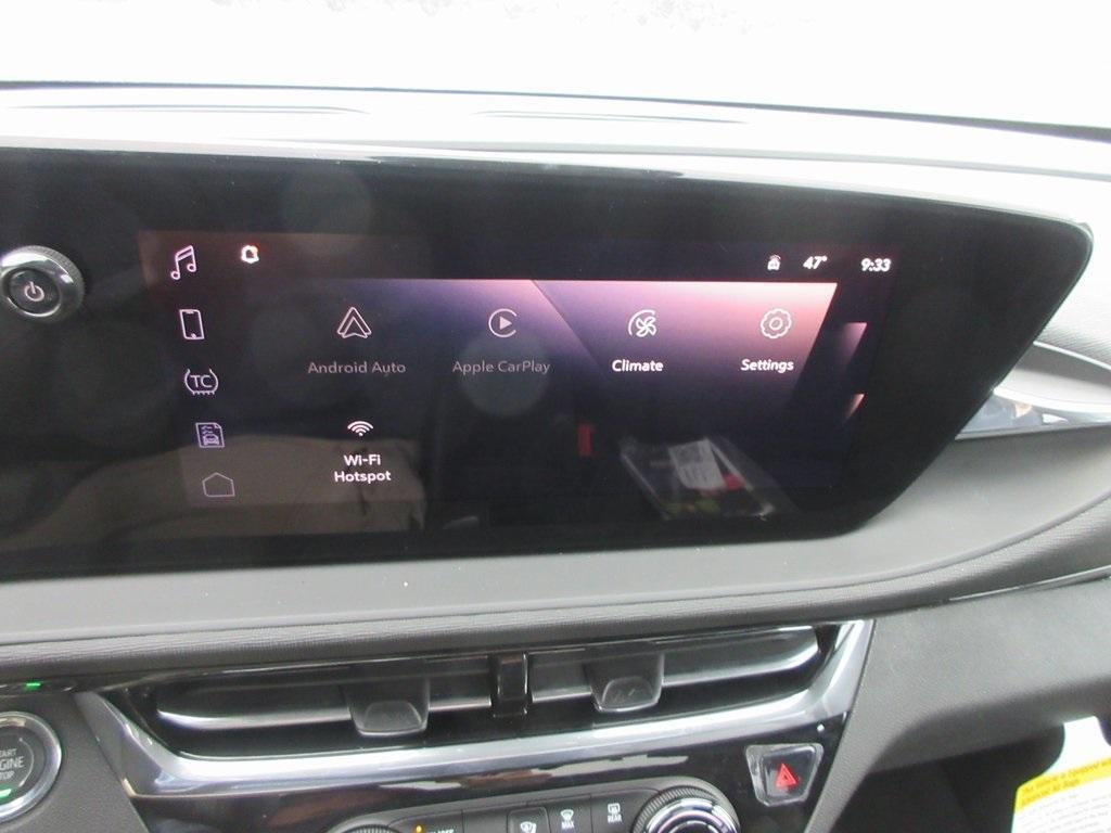 new 2025 Buick Envista car, priced at $28,172