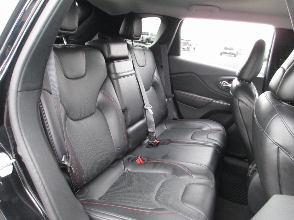 used 2019 Jeep Cherokee car, priced at $20,995