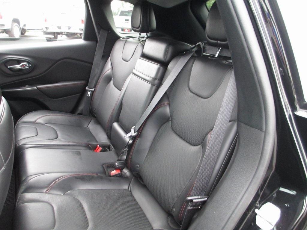 used 2019 Jeep Cherokee car, priced at $20,995