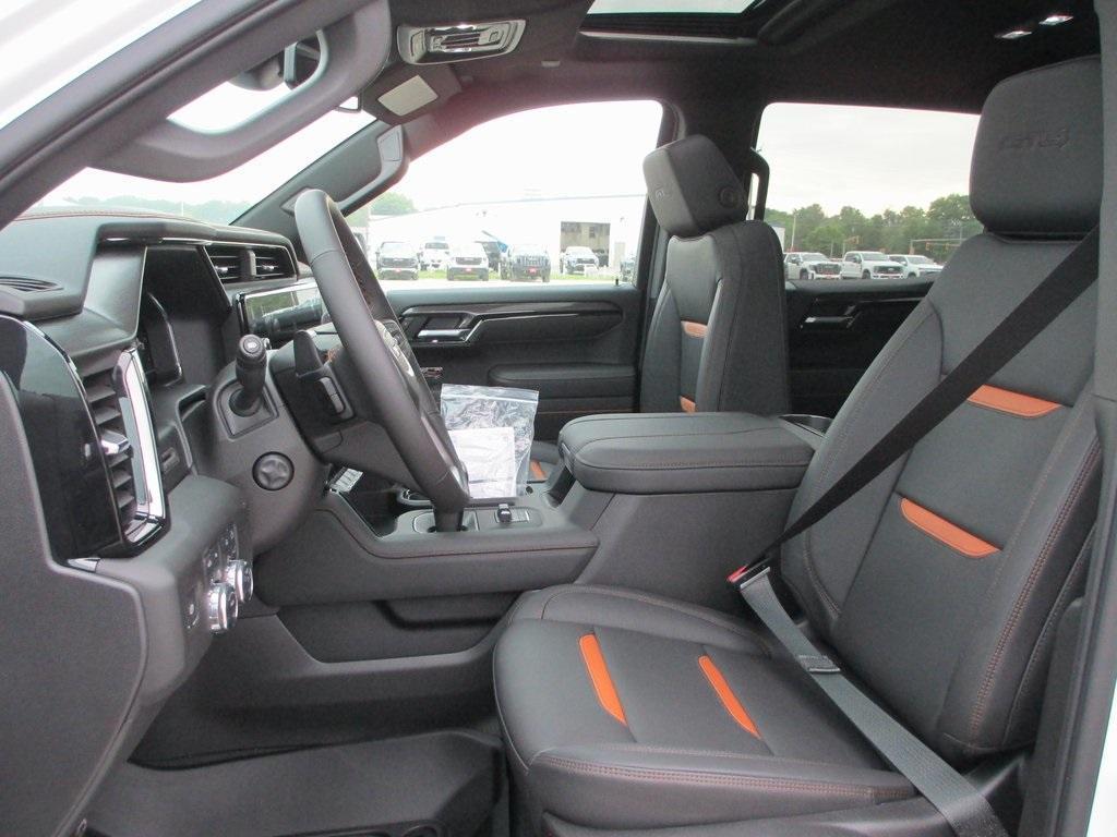 new 2025 GMC Sierra 1500 car, priced at $64,157