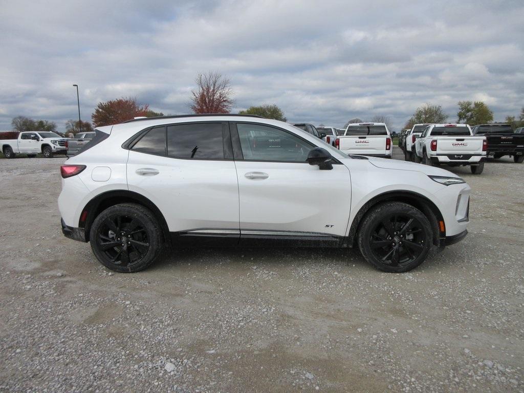 new 2025 Buick Envision car, priced at $40,336