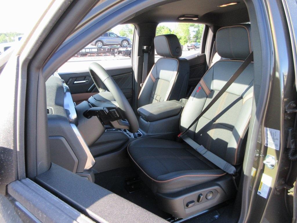 new 2025 GMC Canyon car, priced at $45,791
