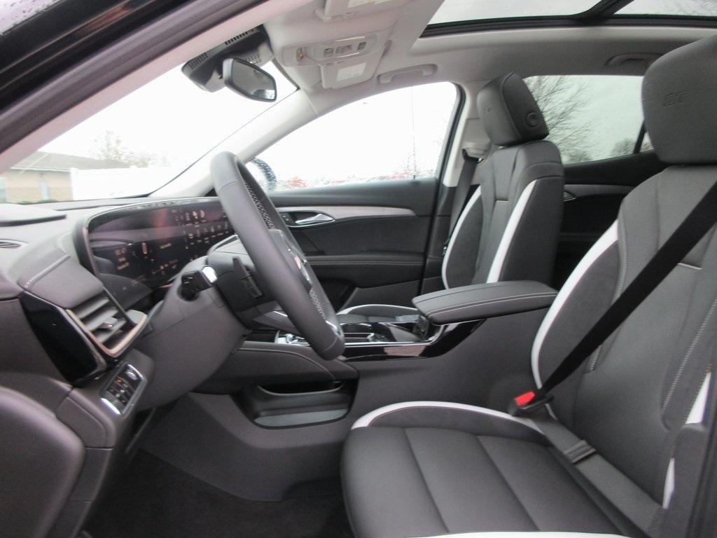 new 2025 Buick Envision car, priced at $39,784