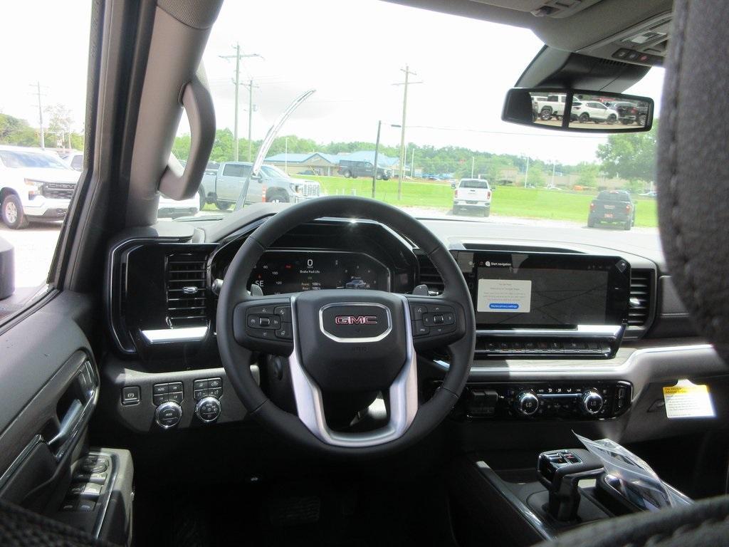 new 2025 GMC Sierra 1500 car, priced at $63,032