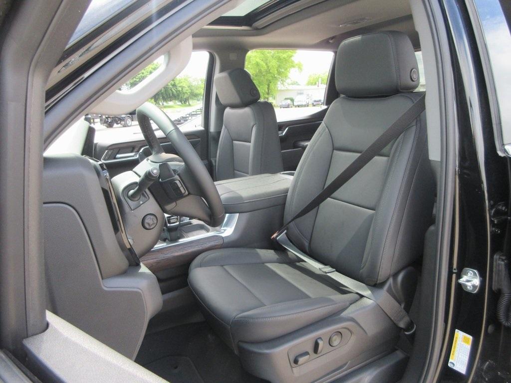 new 2025 GMC Sierra 1500 car, priced at $63,032