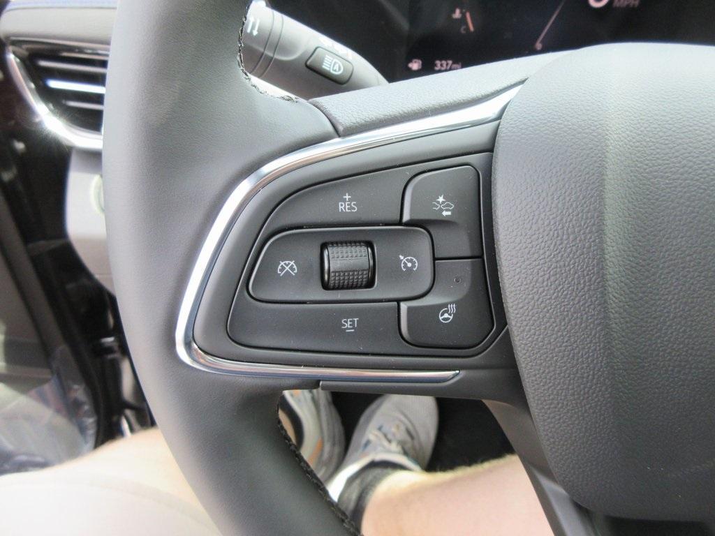 new 2025 Buick Envista car, priced at $28,172