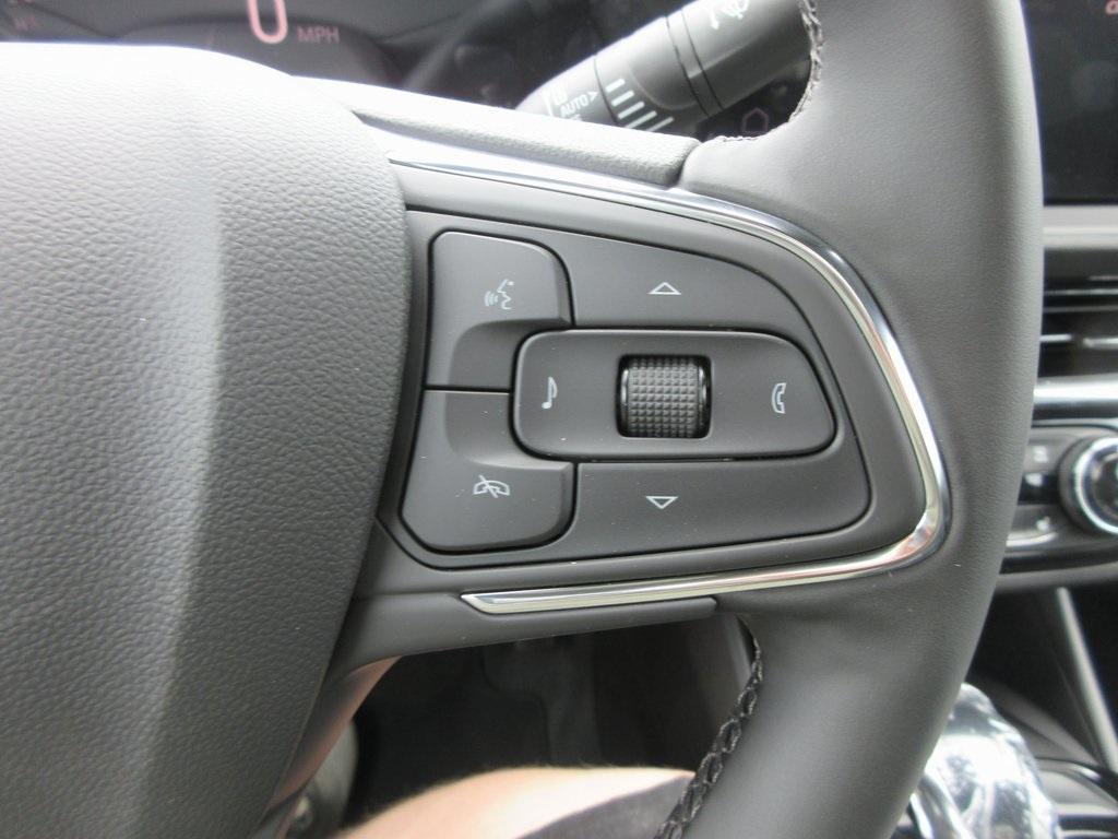 new 2025 Buick Envista car, priced at $29,267