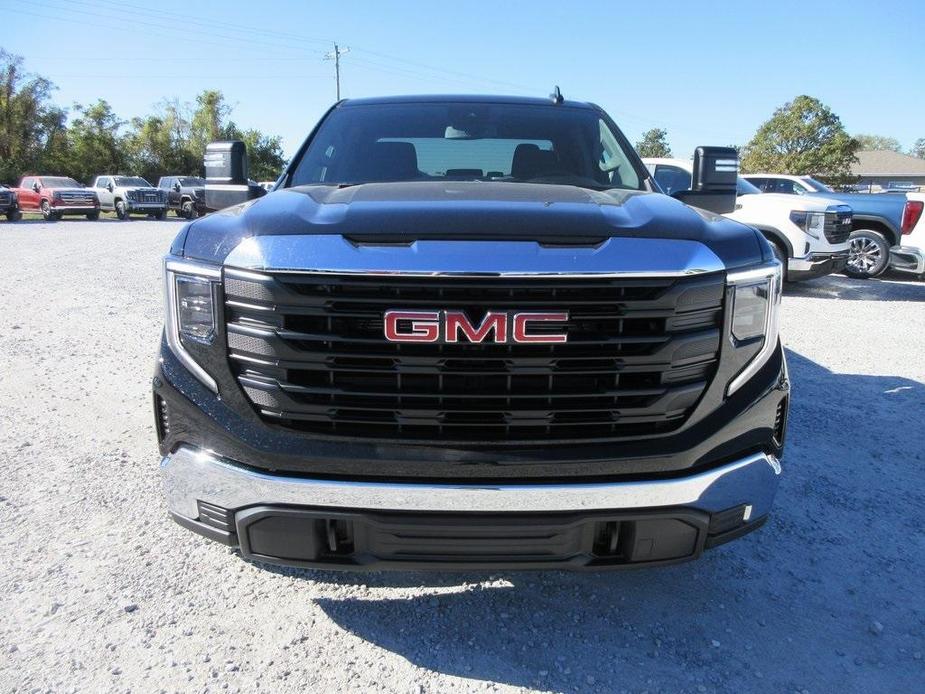 new 2025 GMC Sierra 1500 car, priced at $47,574