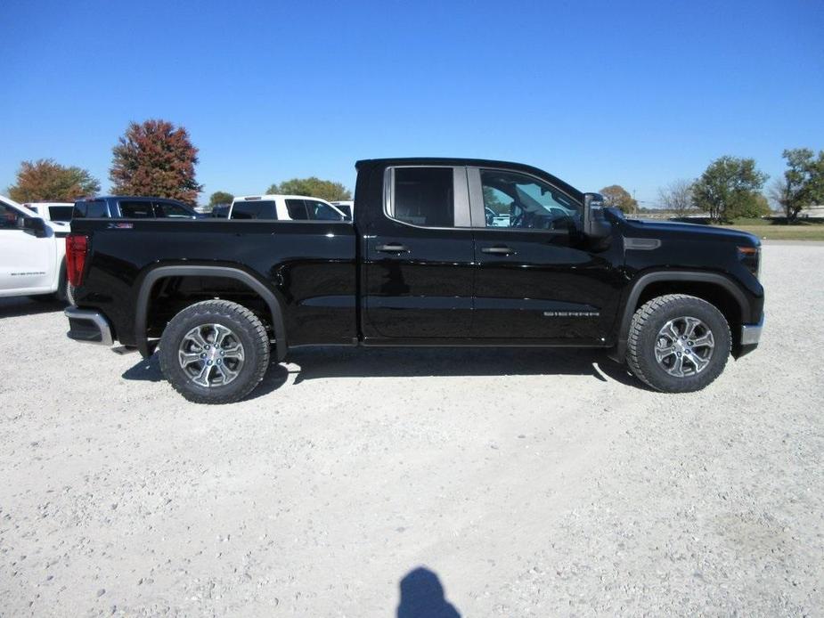 new 2025 GMC Sierra 1500 car, priced at $47,574