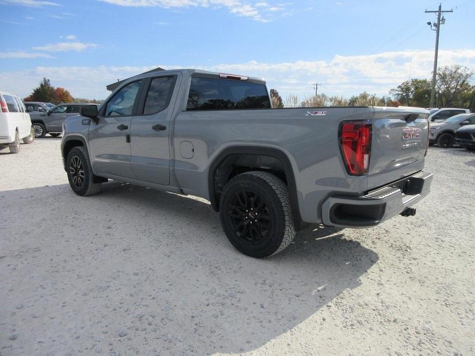 new 2025 GMC Sierra 1500 car, priced at $48,596