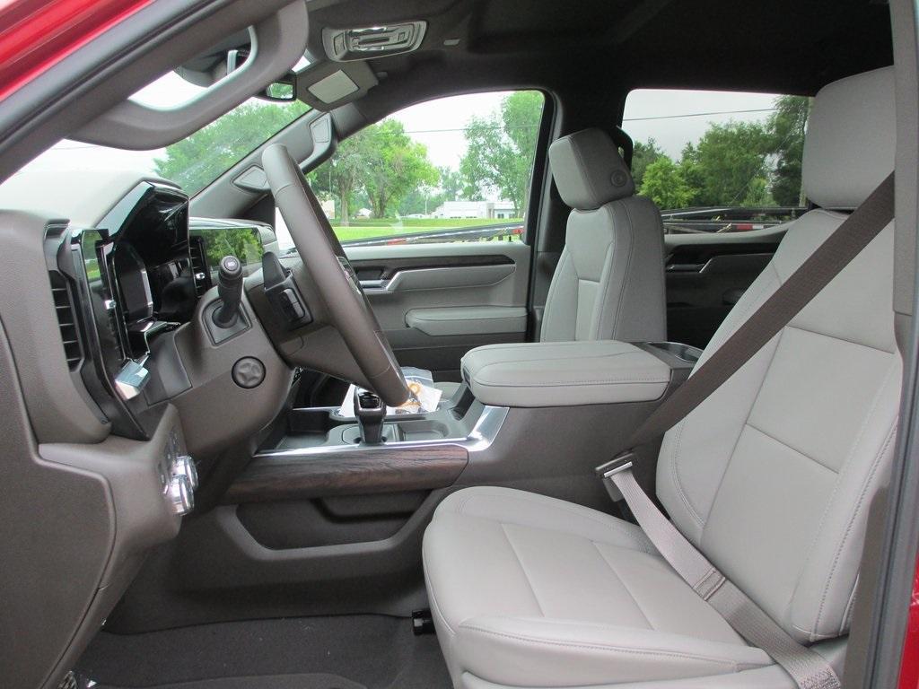 new 2025 GMC Sierra 1500 car, priced at $57,926