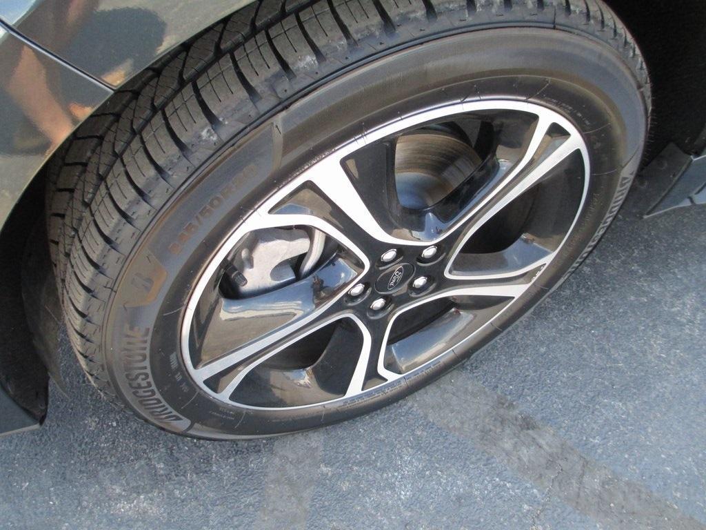 used 2022 Ford Edge car, priced at $33,995