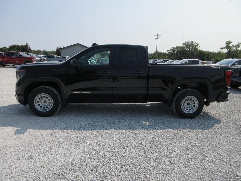 new 2025 GMC Sierra 1500 car, priced at $45,242