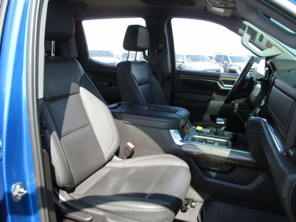 used 2022 Chevrolet Silverado 1500 car, priced at $43,995