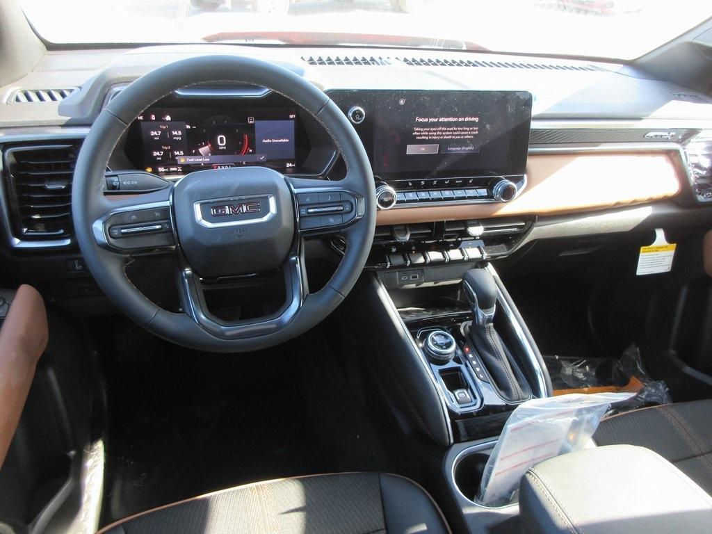 new 2025 GMC Canyon car, priced at $45,828
