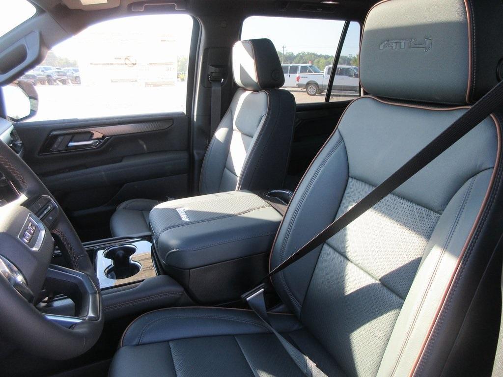 new 2025 GMC Yukon car, priced at $81,701