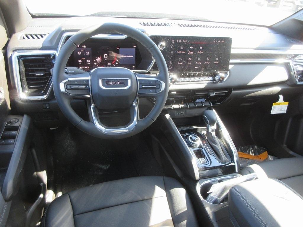 new 2025 GMC Canyon car, priced at $46,719