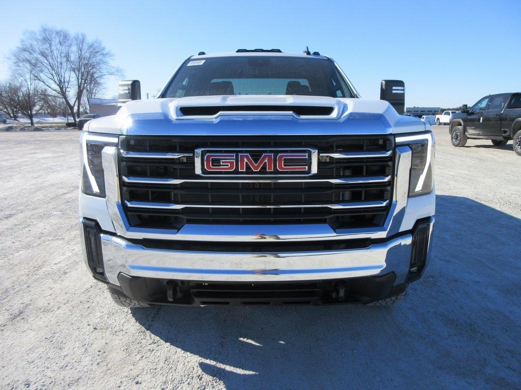 new 2025 GMC Sierra 2500 car, priced at $57,332