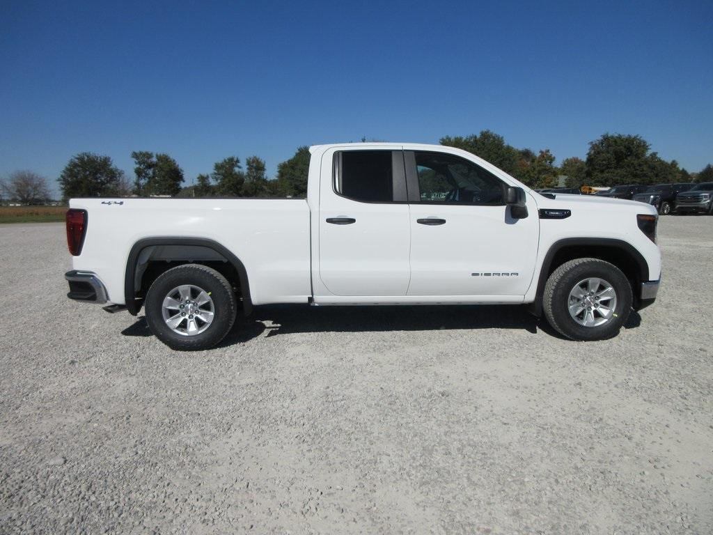 new 2025 GMC Sierra 1500 car, priced at $40,363