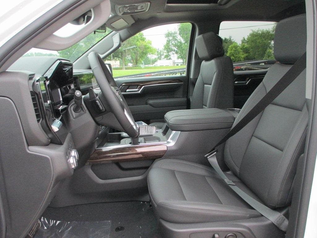 new 2025 GMC Sierra 1500 car, priced at $58,939