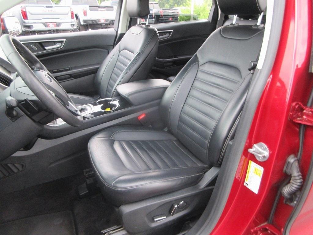 used 2015 Ford Edge car, priced at $12,995