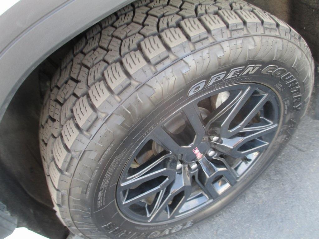 used 2023 GMC Sierra 1500 car, priced at $42,995