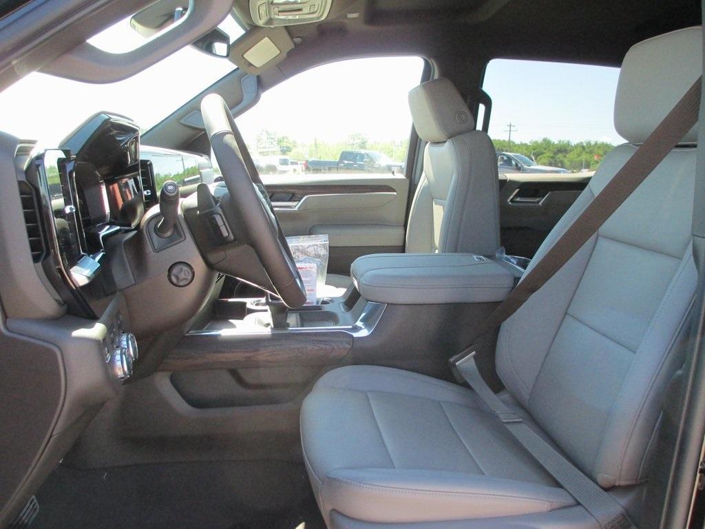 new 2025 GMC Sierra 1500 car, priced at $58,590