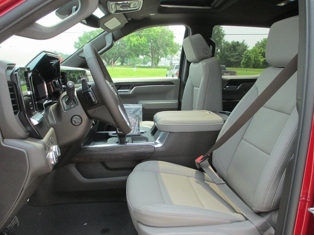 new 2025 GMC Sierra 1500 car, priced at $60,244